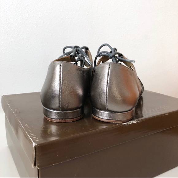 Colonial Madness Leather Cutout Sandal in Pewter. - Picture 7 of 8